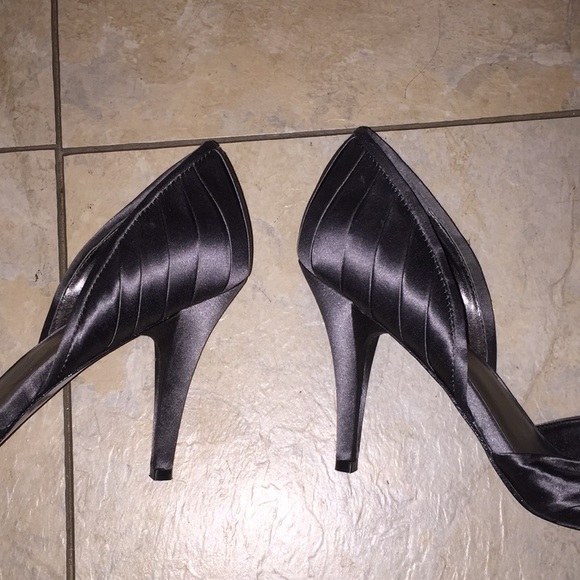 👠Gray satin high heels with bling - Picture 4 of 4